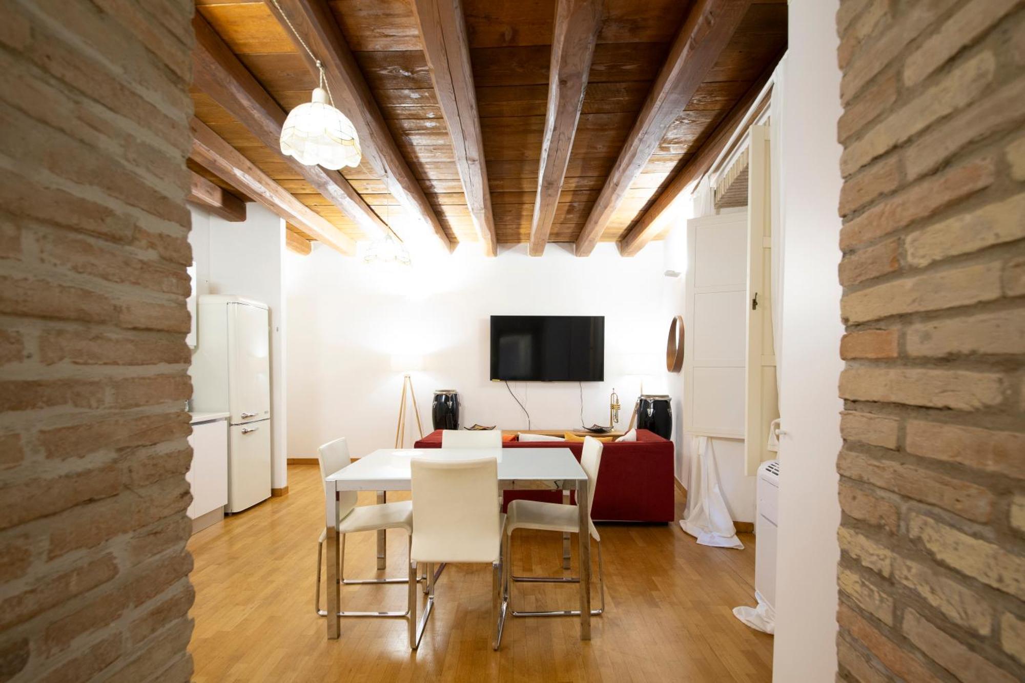 Apartment Suite Martini Al Castello